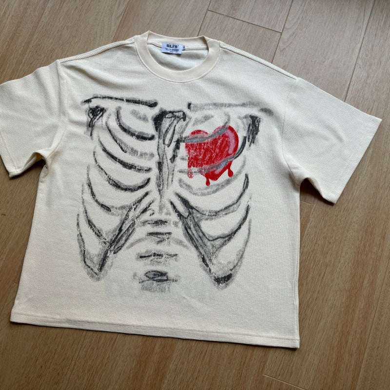 Unisex vintage T-shirt Heart print pattern