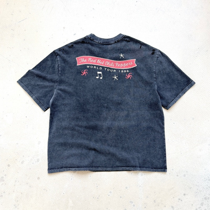 Unisex Vintage T Shirts Saint × Red Hot Chili Peppers Collaboration: Heavyweight 280g pure cotton fabric (post-wash weight), featuring vintage single-stitch and "heaven-and-earth" (blind stitch) construction, finished with a heavy enzyme-milled wash.