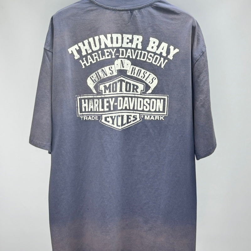 Unisex Vintage T Shirts Guns N' Roses x Harley-Davidson Limited Collaboration: Graphite Blue Short-Sleeve T-Shirt. Features a washed, distressed finish with "whiskering" effects and premium American-style plastisol screen printing. High-quality textu