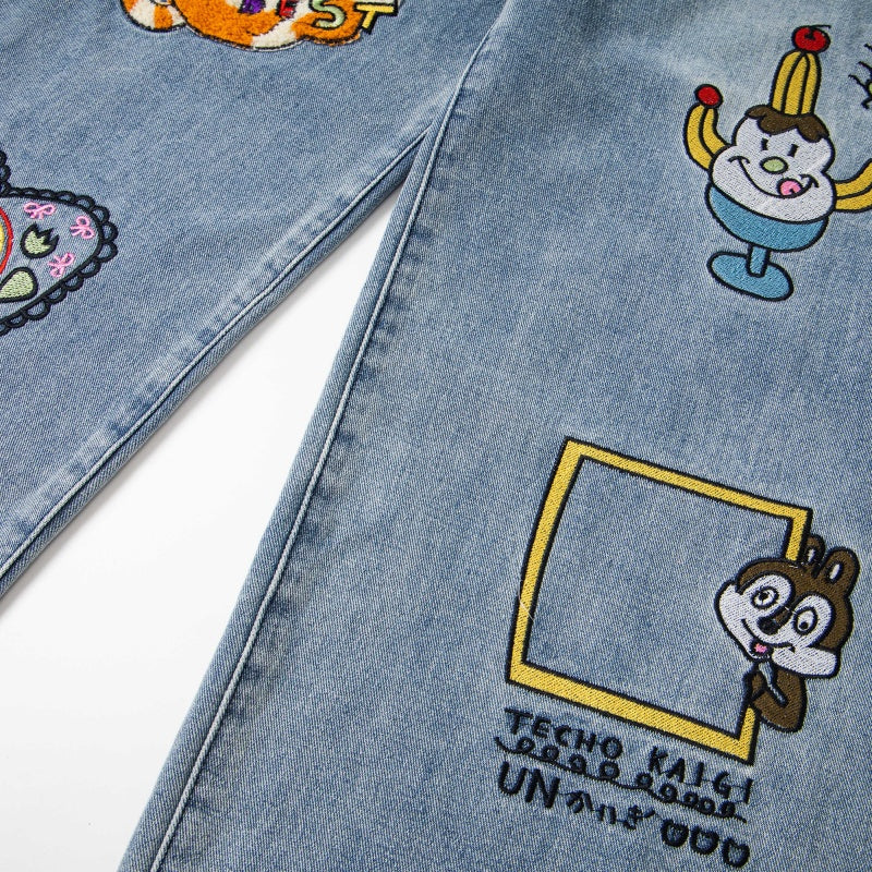 Street-style vintage jeans Retro Casual Harajuku Style Straight-Leg Denim Trousers with Cute Embroidery Patches