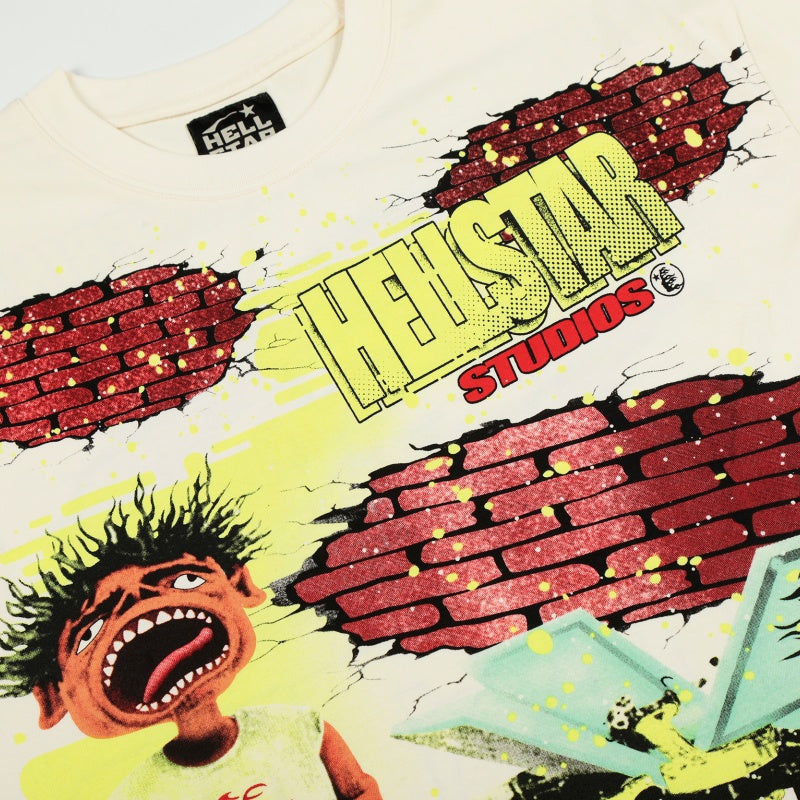 Vintage-style American T-shirt Bold Red Brick Fragment Street Motif