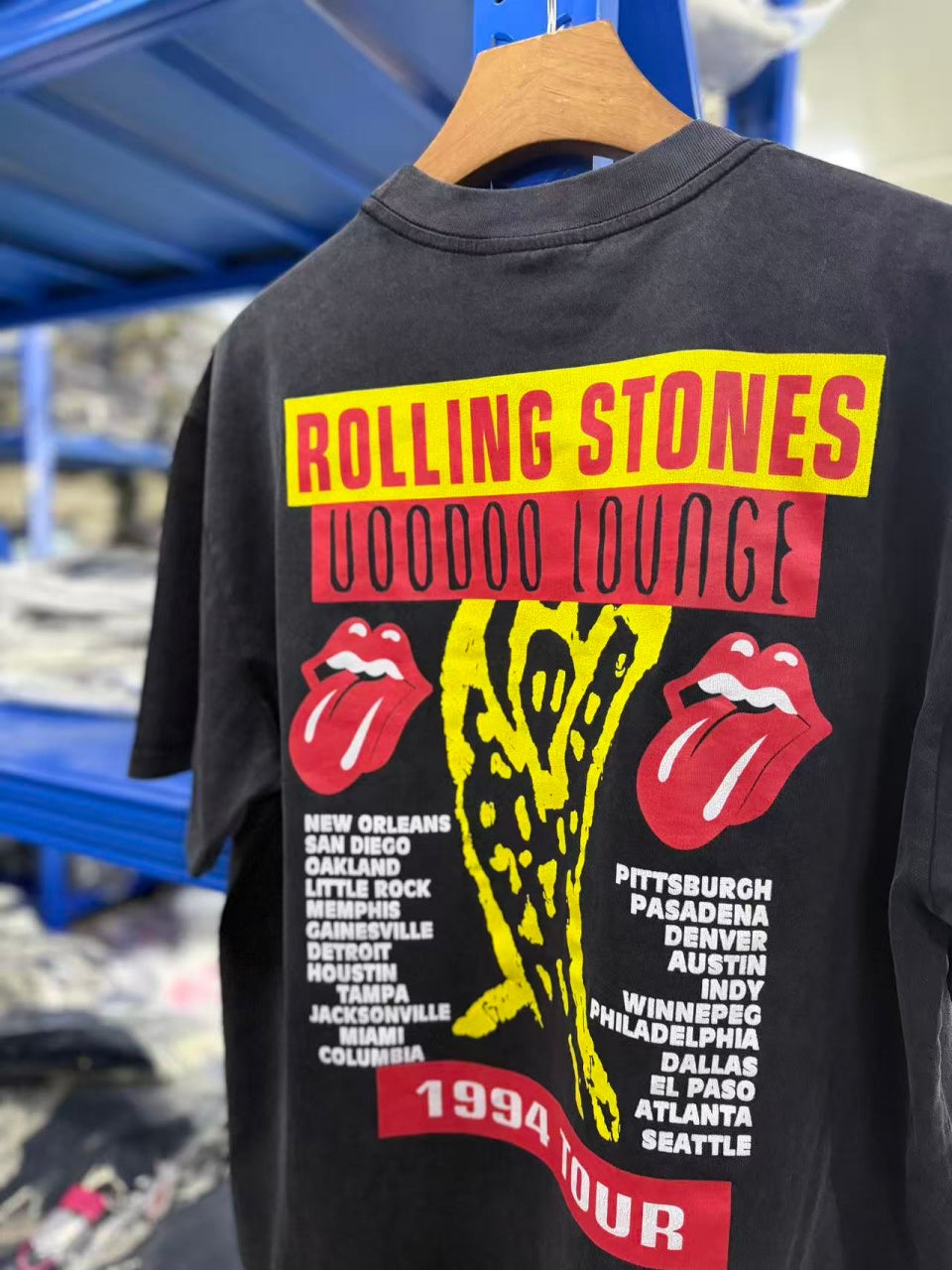 Vintage style washed summer wear T shirt Big red tongue