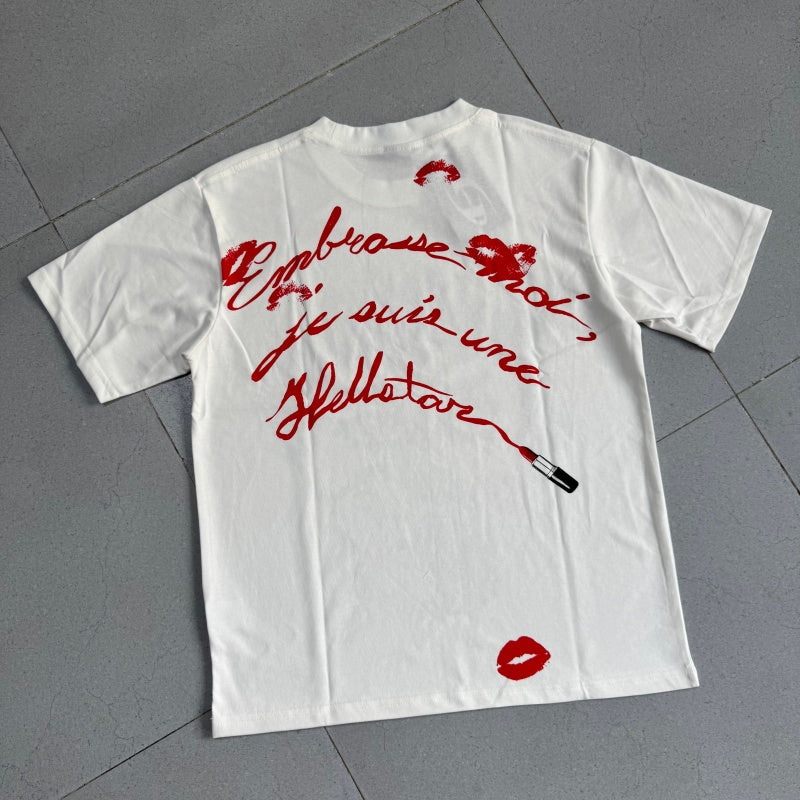 Vintage-style American T-shirt Punk Stencil Lipstick Splash Print