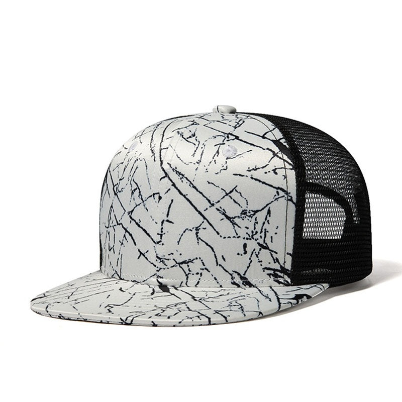 Trendy flat brimmed snapback hatsspring summer breathable sunshade
