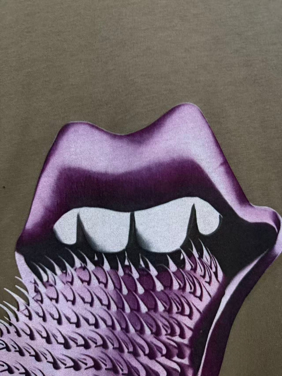 Vintage style washed summer wear T shirt Purple spiky tongue