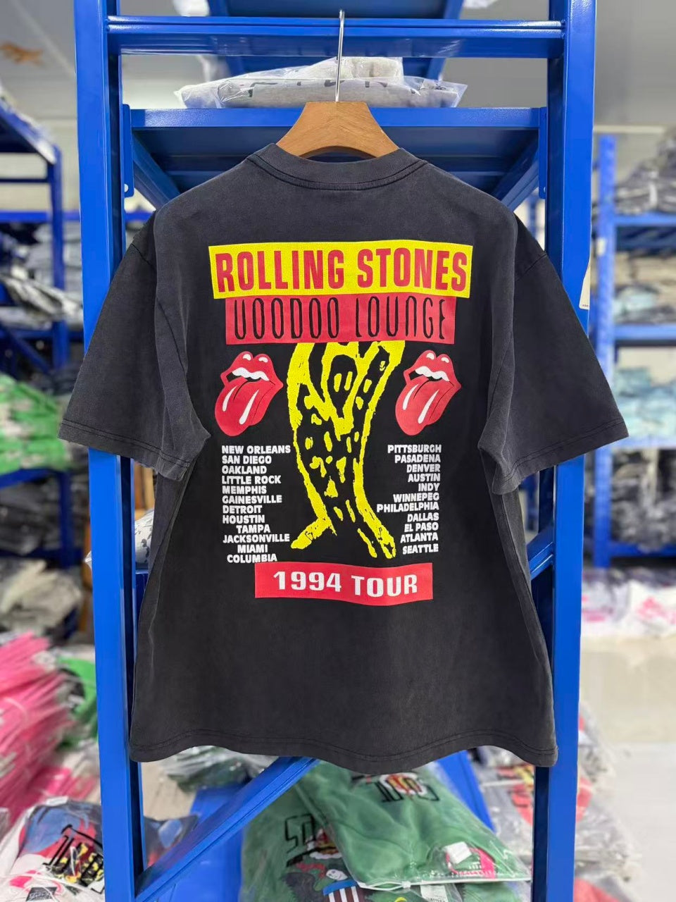 Vintage style washed summer wear T shirt Big red tongue