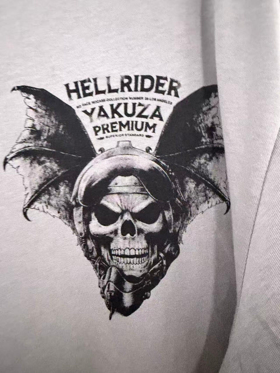 Vintage style washed summer wear T shirt Skull and bat shape