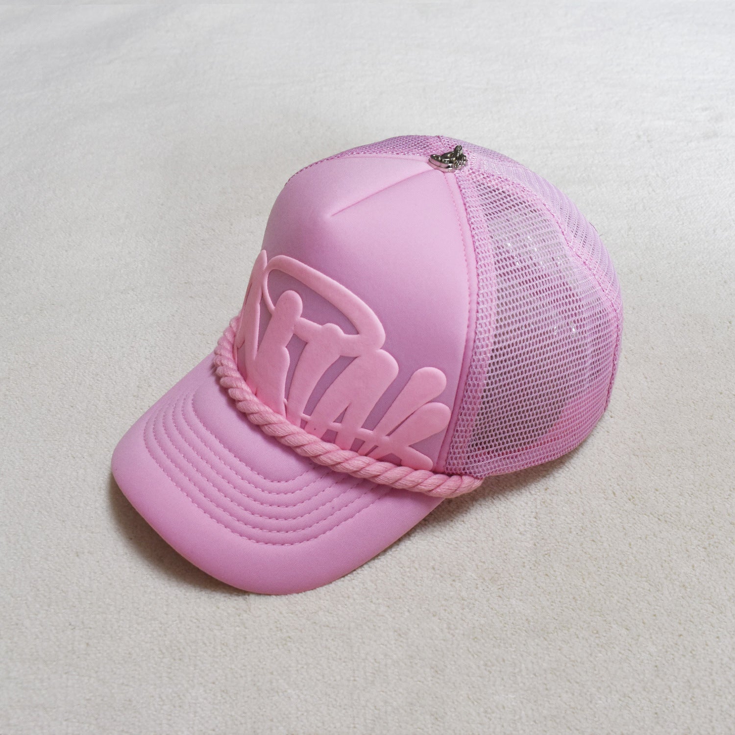 Syna world hat trick cap trucker cap