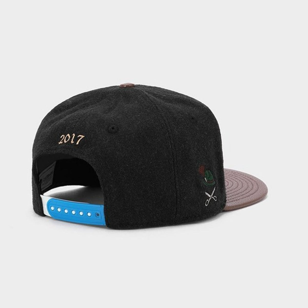 Trendy flat brimmed snapback hatsfall winterheattech