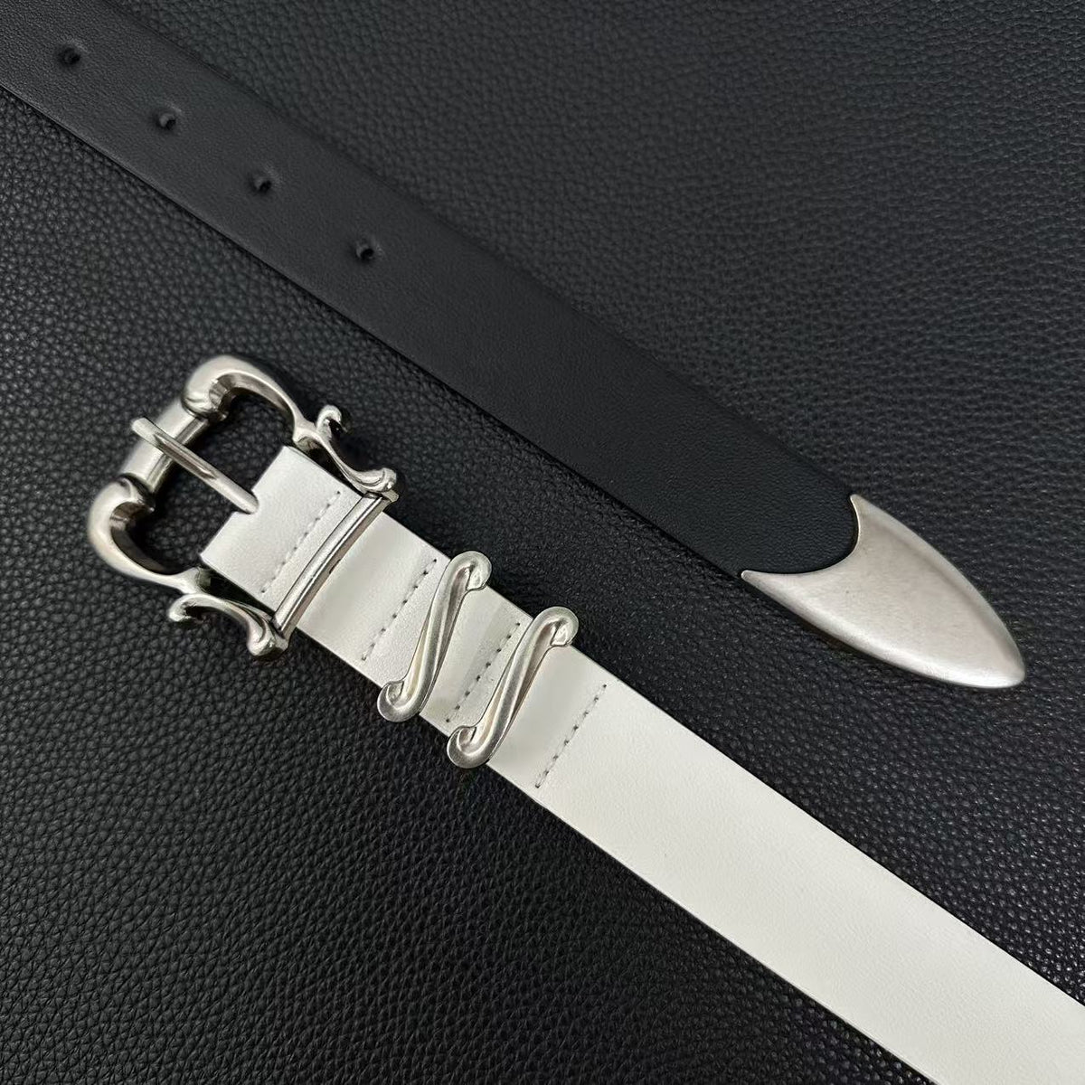 American vintage-style leather belt 25SS Iris Kendo engraved bronzing matte belt Western punk rivet metal tide jeans belt