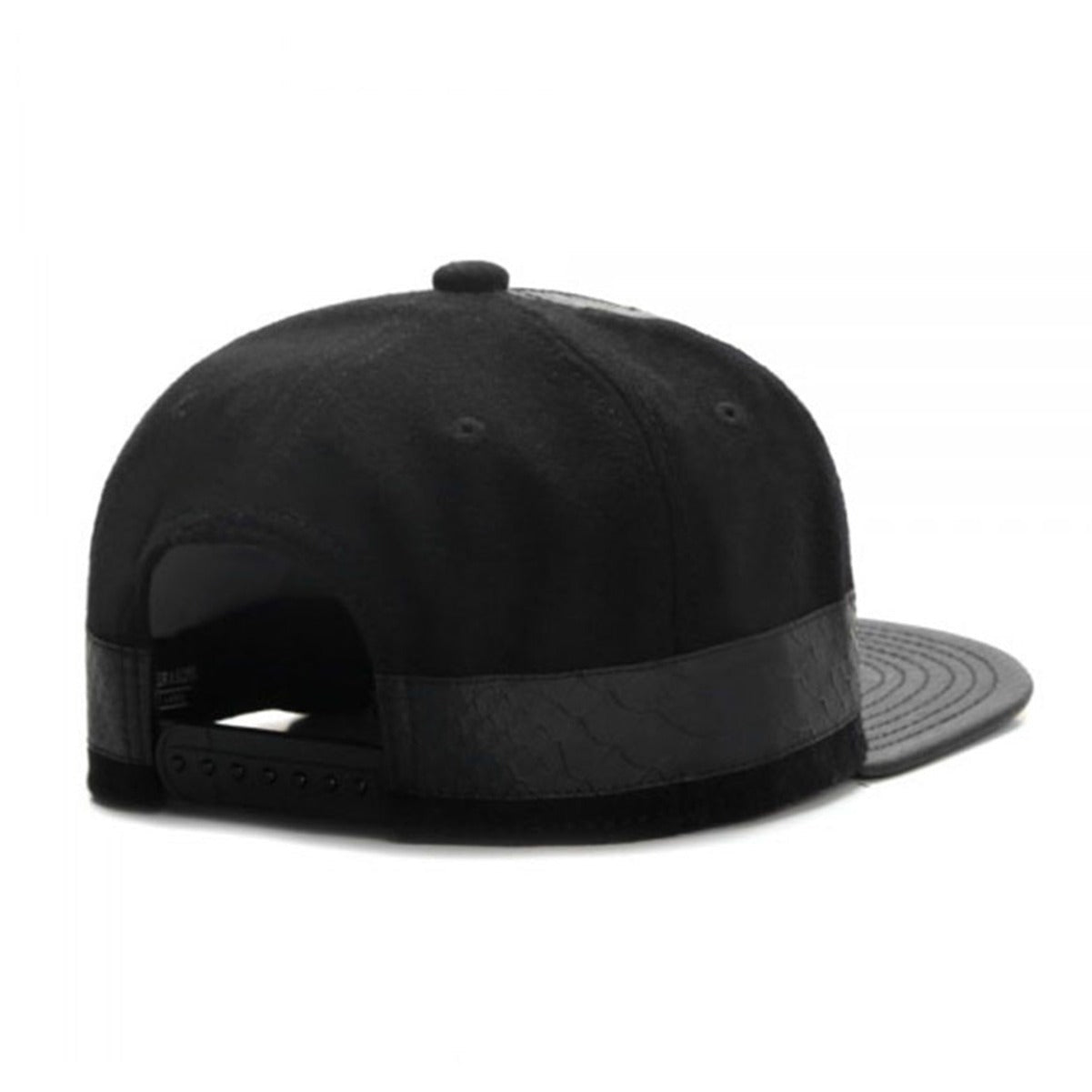 Trendy flat brimmed snapback hatsleather