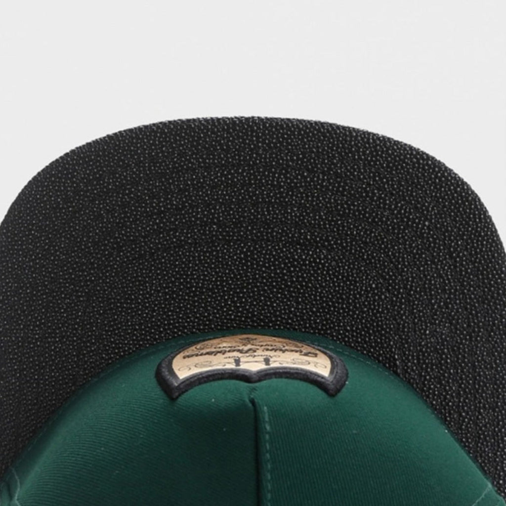 Trendy flat brimmed snapback hatsadjustable breathable