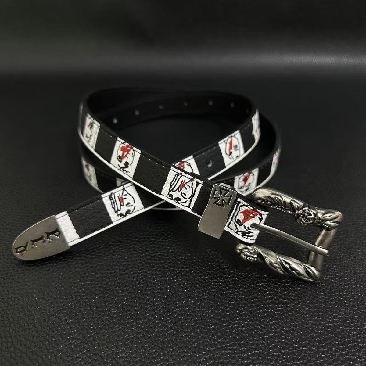 American vintage-style leather belt ERD melancholy rich second generation portrait hand-painted black and white checkerboard belt American vintage trend old belt
