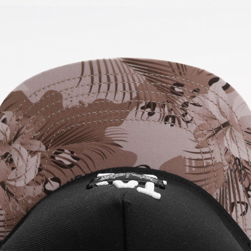 Trendy flat brimmed snapback hatsall year roundneutral