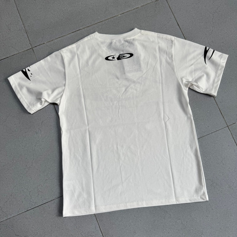 Vintage-style American T-shirt Clean White Base Angular Star Mark Print