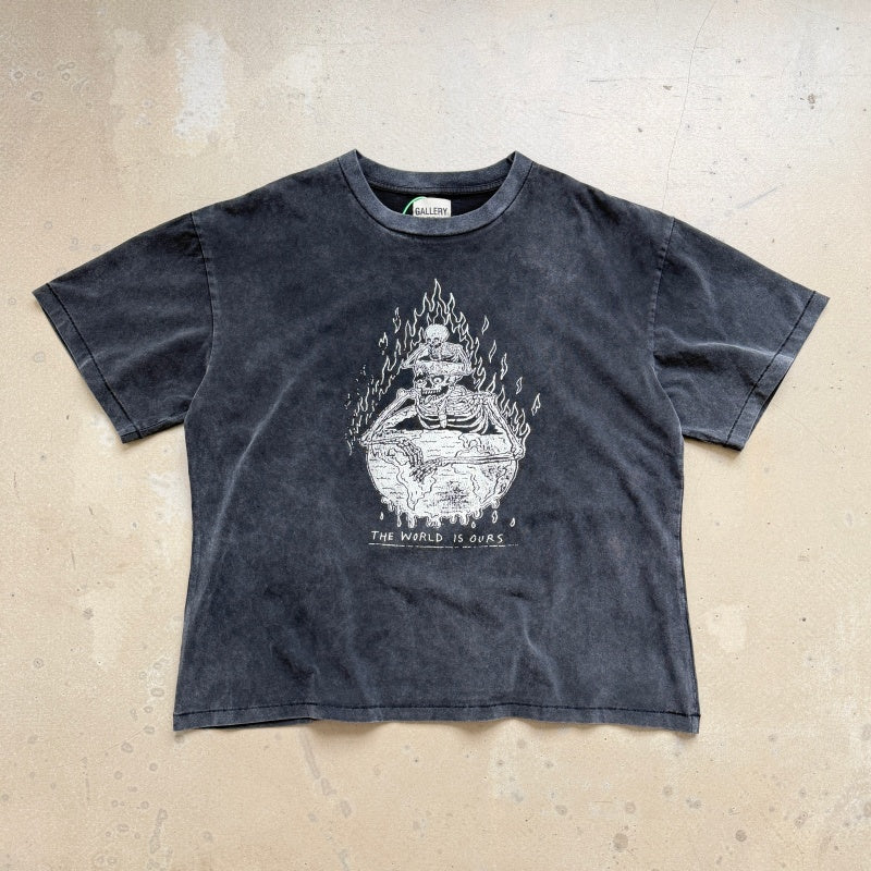 Unisex Vintage T Shirts GALLERY DEPT. 26SS "THE WORLD IS OURS" Limited Edition: Heavyweight, washed-and-distressed streetwear T-shirt featuring a boxy, cropped punk-inspired fit.