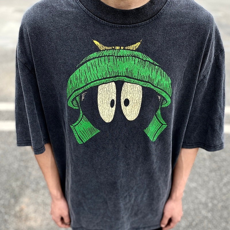 Unisex Vintage T Shirts "Big Eyes" Limited Edition: Heavyweight, high-street retro short-sleeve tee featuring a distressed vintage wash and premium vertical-crack print.