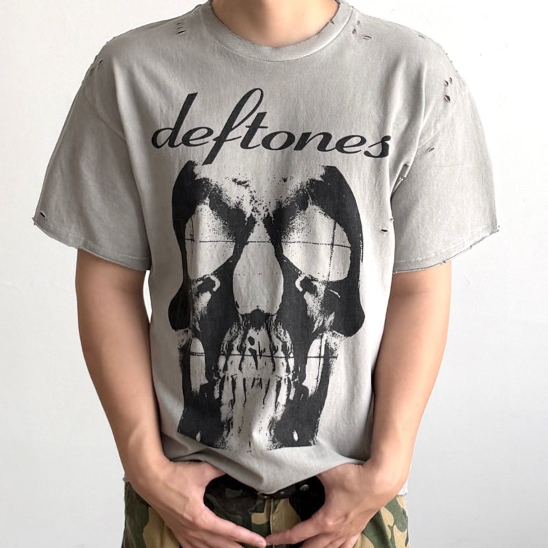 Unisex Vintage T Shirts CHOOOSELF 26SS "Rose Skull" Limited Edition – A tribute to the band Deftones. Heavyweight, washed, distressed, and destructed street-style T-shirt featuring a boxy, cropped punk aesthetic.